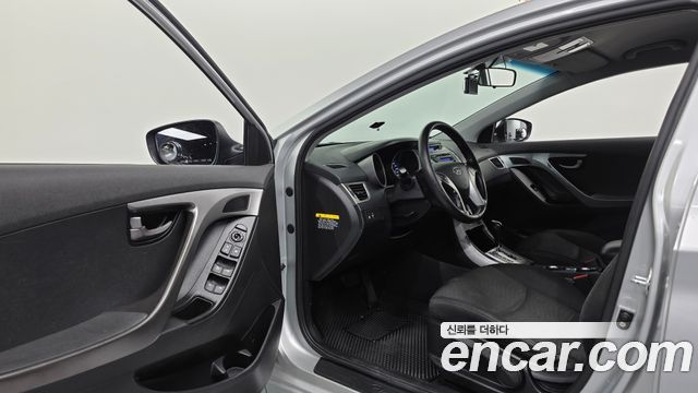 Hyundai AVANTE 2011 — photo 10