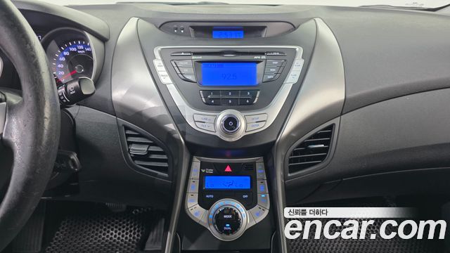 Hyundai AVANTE 2011 — photo 14
