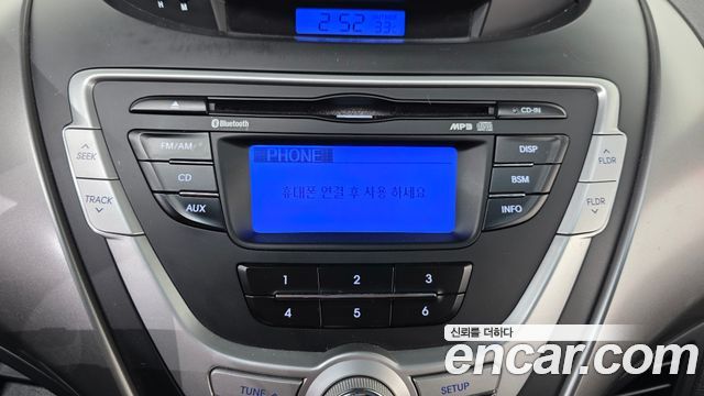 Hyundai AVANTE 2011 — photo 15