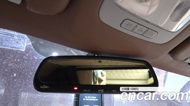 Hyundai Starex 2019 — photo 17