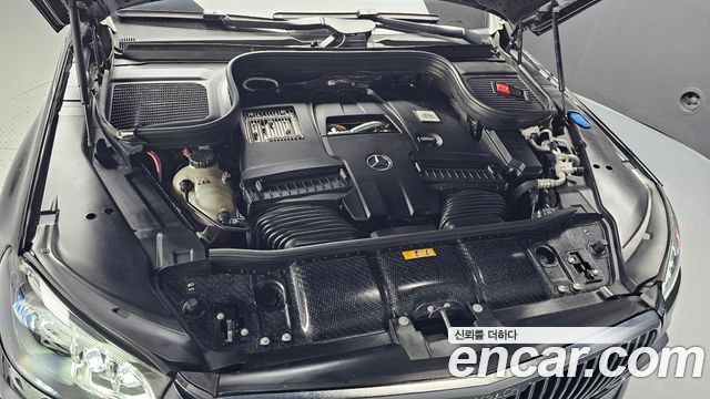 Mercedes-Benz GLS-Class 2023 — photo 6