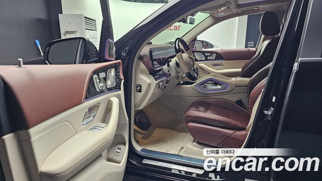 Mercedes-Benz GLS-Class 2023 — photo 13