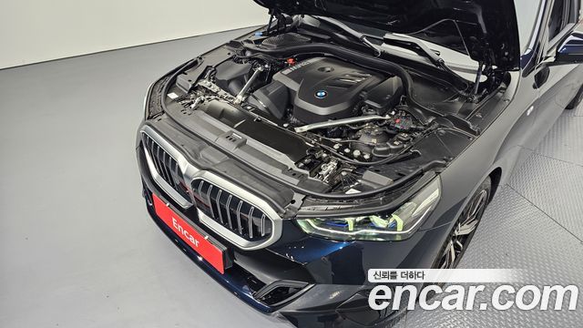 BMW 5-Series 2025 — photo 6