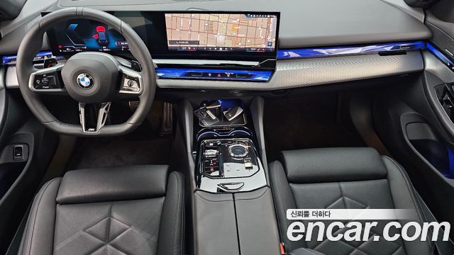 BMW 5-Series 2025 — photo 10