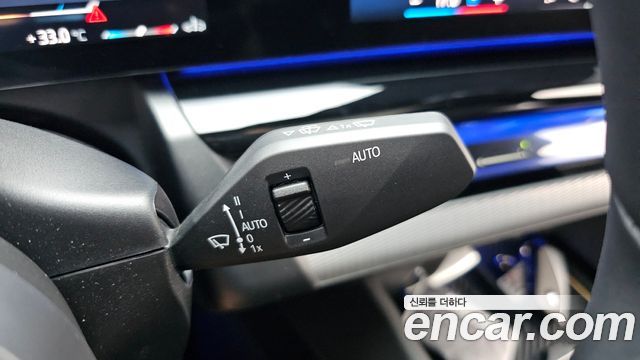 BMW 5-Series 2025 — photo 27