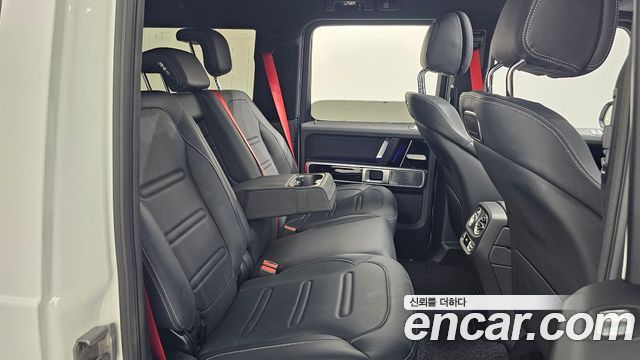 Mercedes-Benz G-Class 2023 — photo 18