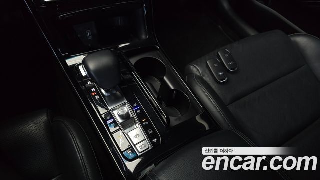 Kia K7 2020 — photo 9