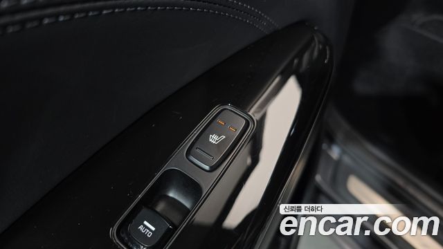 Kia K7 2020 — photo 18
