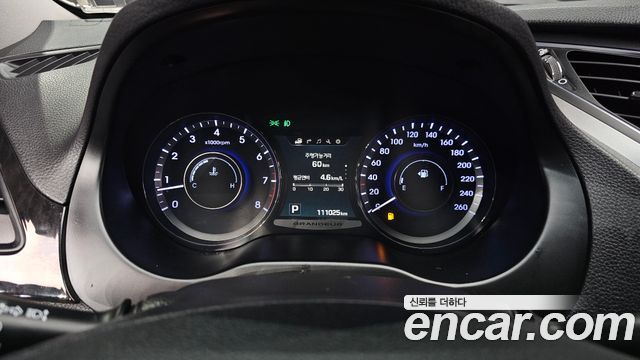 Hyundai Grandeur 2015 — photo 8