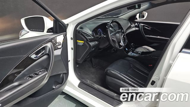 Hyundai Grandeur 2015 — photo 10