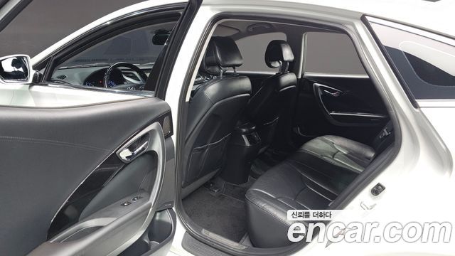 Hyundai Grandeur 2015 — photo 11
