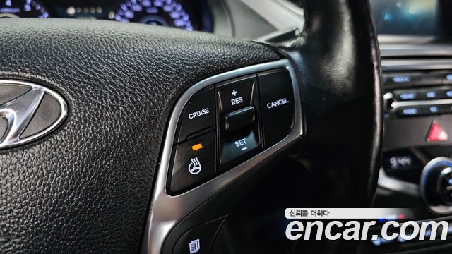 Hyundai Grandeur 2015 — photo 18
