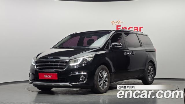Kia Canival 2018 — photo 1