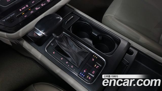 Kia Canival 2018 — photo 9