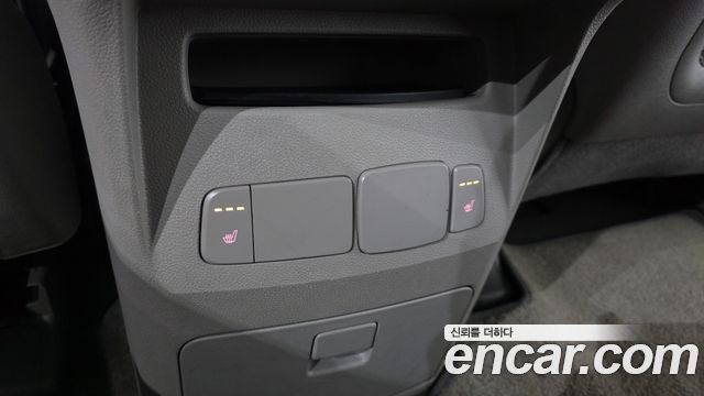 Kia Canival 2018 — photo 19