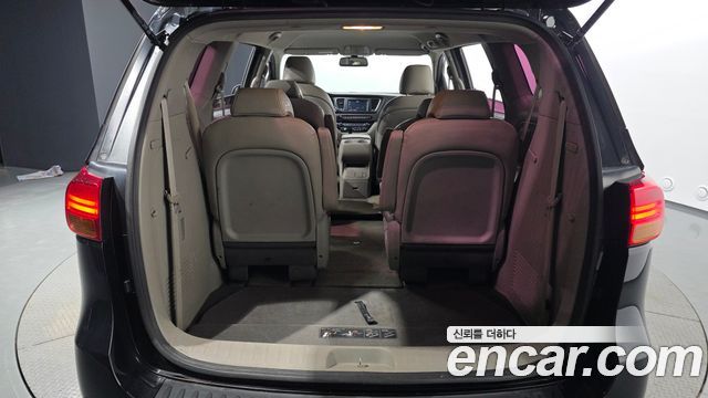 Kia Canival 2018 — photo 20