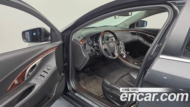 Chevrolet Korea Alpheon 2011 — photo 10