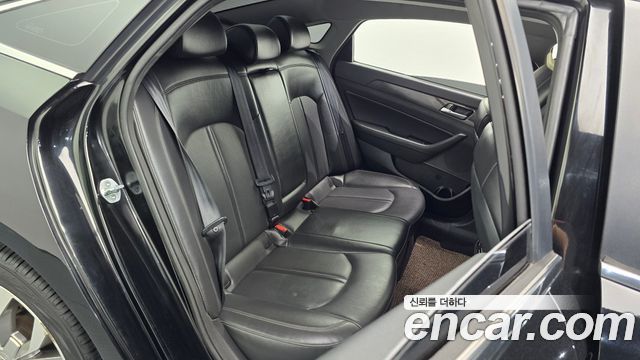 Hyundai Sonata 2015 — photo 18