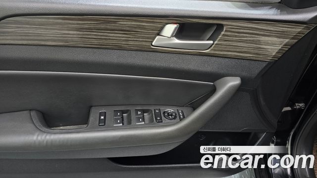 Hyundai Sonata 2015 — photo 24