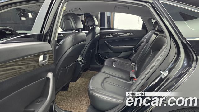 Hyundai Sonata 2015 — photo 16