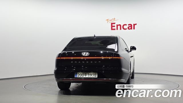 Hyundai Grandeur 2025 — photo 4