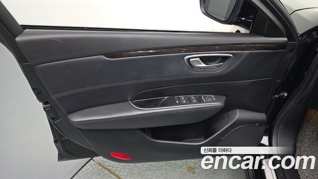 Renault Korea SM6 2016 — photo 14
