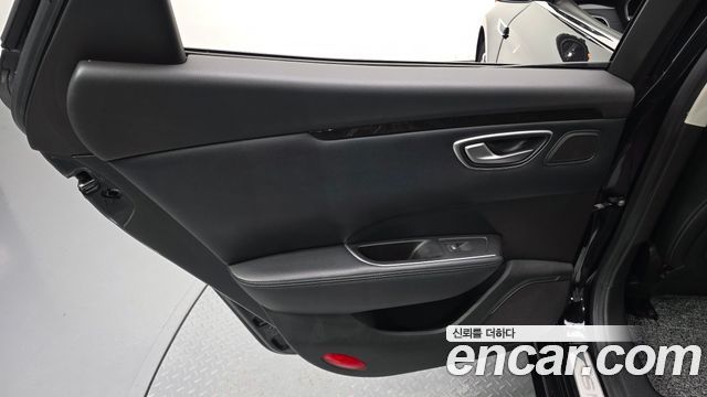 Renault Korea SM6 2016 — photo 15