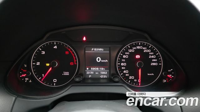 Audi Q5 2016 — photo 8