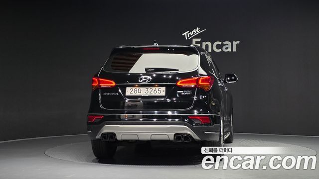 Hyundai Santafe 2017 — photo 4