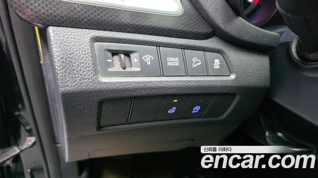 Hyundai Santafe 2017 — photo 24