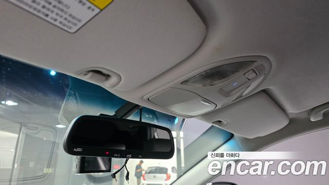 Hyundai Santafe 2017 — photo 25