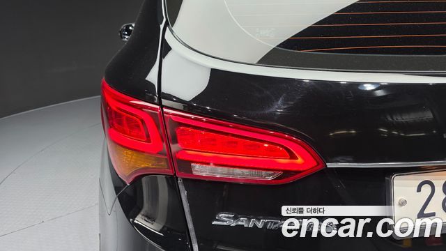 Hyundai Santafe 2017 — photo 9