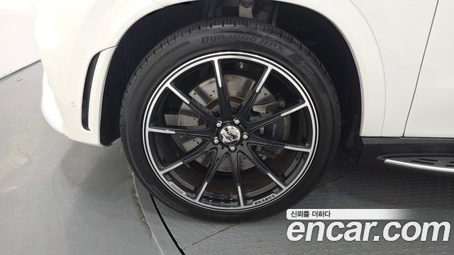 Mercedes-Benz GLE-Class 2023 — photo 5