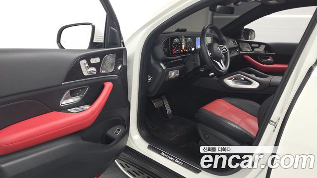 Mercedes-Benz GLE-Class 2023 — photo 10
