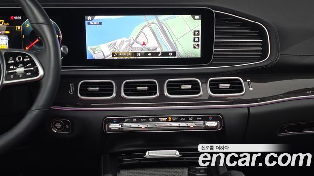 Mercedes-Benz GLE-Class 2023 — photo 13