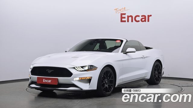 Ford Mustang 2021 — photo 1