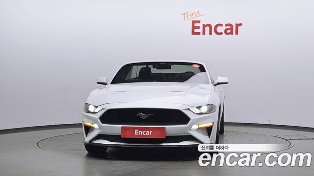 Ford Mustang 2021 — photo 3