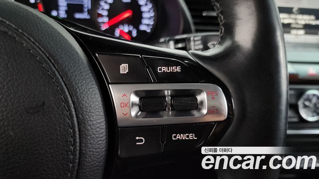 Kia K7 2016 — photo 16