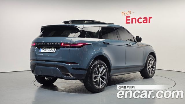 Land Rover Range Rover Evoque 2024 — photo 2