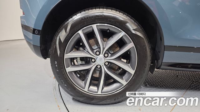 Land Rover Range Rover Evoque 2024 — photo 7
