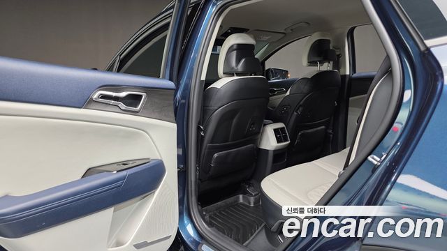 Kia Sportage 2023 — photo 29