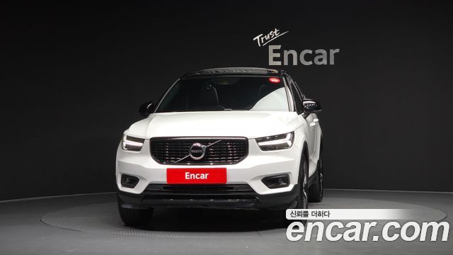 Volvo XC40 2019 — photo 3