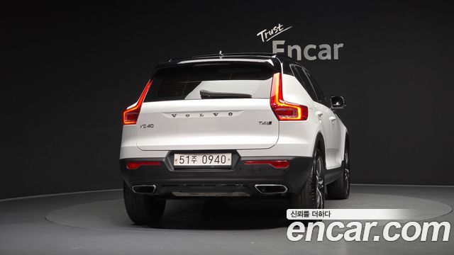 Volvo XC40 2019 — photo 4