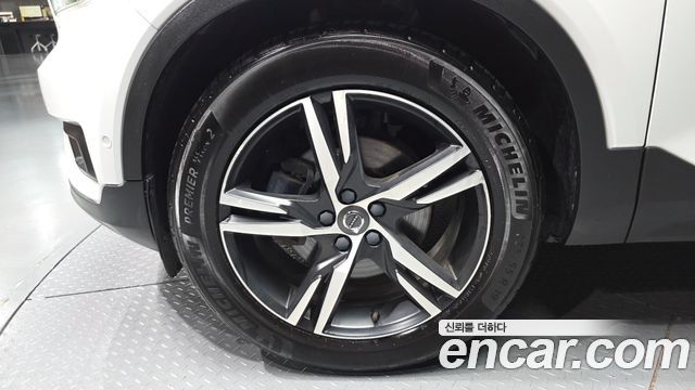 Volvo XC40 2019 — photo 5