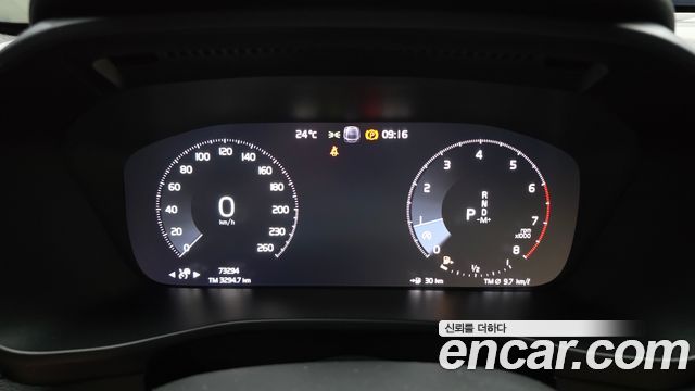 Volvo XC40 2019 — photo 11