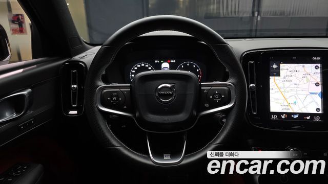 Volvo XC40 2019 — photo 19