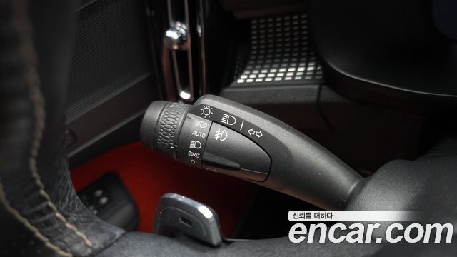 Volvo XC40 2019 — photo 27
