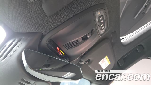 Volvo XC40 2019 — photo 33