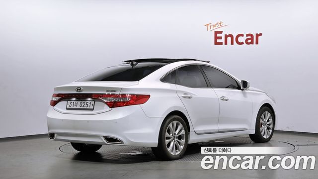 Hyundai Grandeur 2011 — photo 2