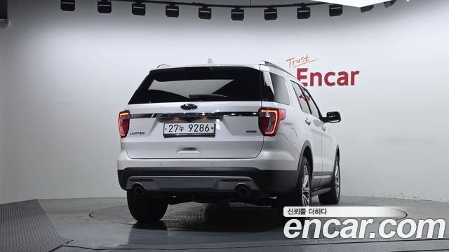 Ford Explorer 2017 — photo 4